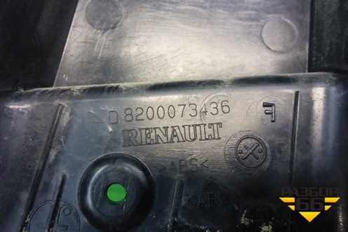 Накладка стойки (центральной правой) (8200073436) для Renault Megane 2 с 2002-2009г