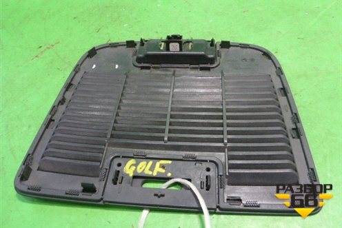 Накладка на торпедо (5M0819153) для Volkswagen Golf V Plus с 2005-2014г