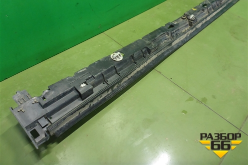 Накладка на порог наружная правая (EG2151PK1) для Mazda CX 7 с 2006-2012г