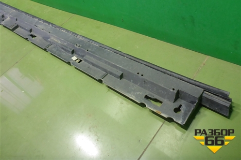 Накладка на порог наружная правая (EG2151PK1) для Mazda CX 7 с 2006-2012г