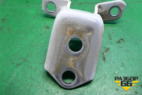 Петля двери передней правой нижняя для Mazda CX 7 с 2006-2012г