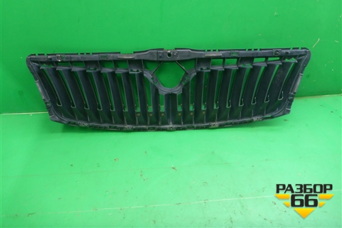 Решетка радиатора (после 2009г) (1Z0853651C) для Skoda Octavia (А5) с 2004-2013г