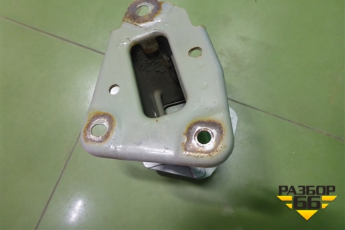 Кронштейн усилителя переднего бампера правый для Nissan Note (Е11) с 2005-2013г