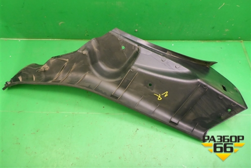 Обшивка стойки задняя нижняя правая (BN8V68761) для Mazda Mazda 3 (BK) с 2003-2009г 