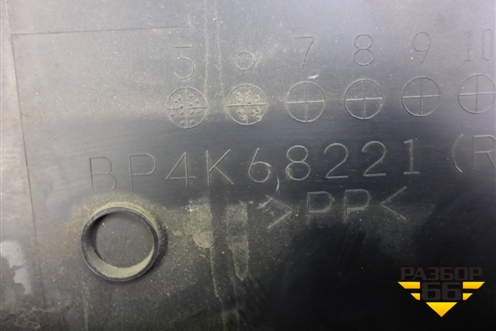 Обшивка стойки центральная нижняя правая (BP4K68221) для Mazda Mazda 3 (BK) с 2003-2009г 