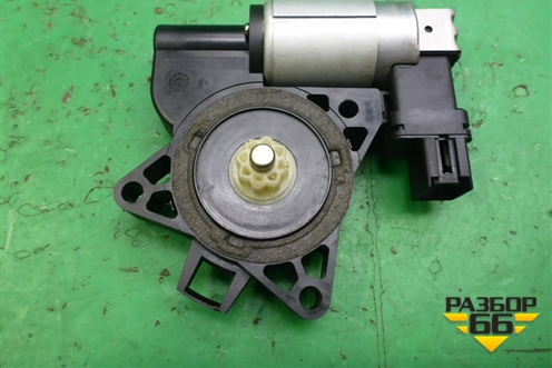 Моторчик стеклоподъёмника задний правый (CM011760) для Mazda Mazda 3 (BK) с 2003-2009г 