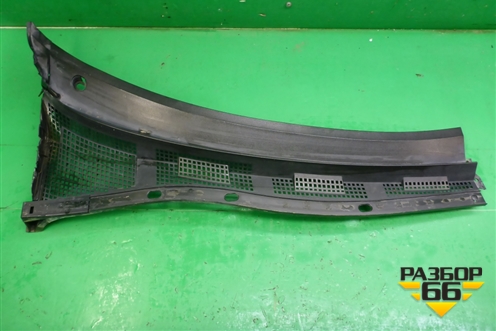 Решетка стеклоочистителей правая (BP4K507R1) для Mazda Mazda 3 (BK) с 2003-2009г 