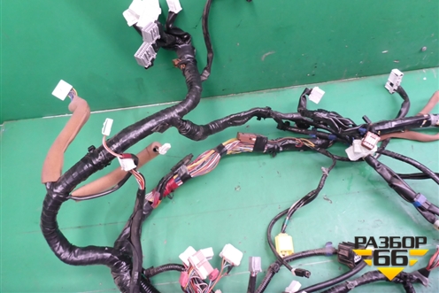 Проводка салонная (под торпедо) (24010CA004) для Nissan Murano (Z50) с 2002-2008г
