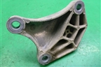 Кронштейн КПП левый МКПП (2S617M125AC) для Ford Fiesta с 2001-2008г