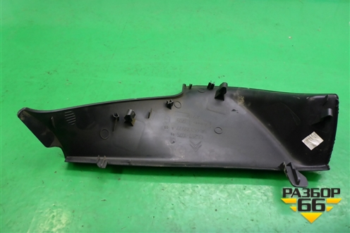 Накладка на торпедо (боковая левая) (9646339977) для Citroen C4 с 2005-2011г