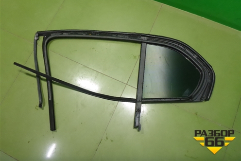Стекло двери задней правой форточка (3T5845210) для Skoda Superb с 2008-2015г