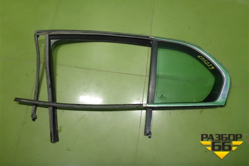 Стекло двери задней левой форточка (3T5845209) для Skoda Superb с 2008-2015г