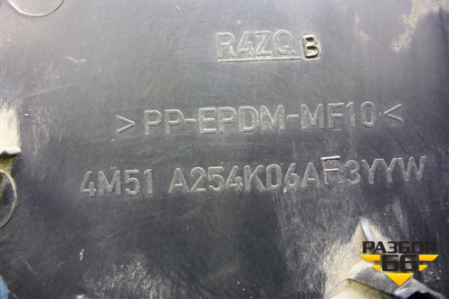 Накладка двери задней правой (на рамку задняя часть) (4M51A254K06AE) для Ford Focus 2 с 2005-2008г