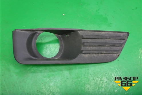 Накладка ПТФ правая (4M5119952A) для Ford Focus 2 с 2005-2008г
