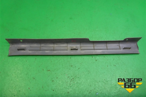 Накладка порога внутренняя переднего левого (858812D000) для Hyundai Elantra 3 (XD) с 2000-2010г