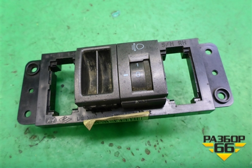 Переключатель корректора фар (933702D100) для Hyundai Elantra 3 (XD) с 2000-2010г
