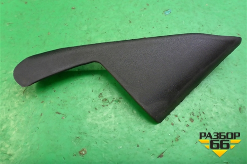 Накладка двери передней правой уголок (876612D000) для Hyundai Elantra 3 (XD) с 2000-2010г