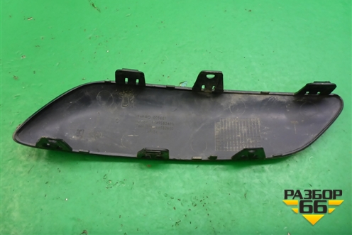 Накладка переднего бампера правая (9649582480) для Peugeot 207 с 2006-2015г