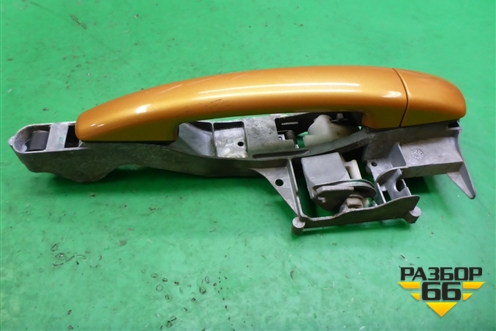 Ручка наружная двери передней правой для Peugeot 207 с 2006-2015г