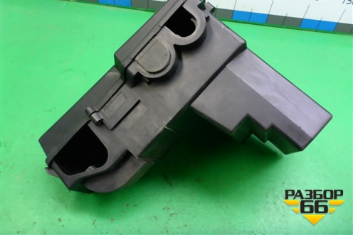 Корпус блока предохранителей (YQH101120) для Land Rover Freelander 1 с 1997-2006г