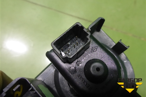 Переключатель регулировки зеркал (684937116R) для Renault Logan II с 2012г