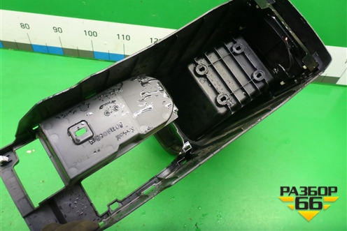 Подлокотник (8011A0837) для Mitsubishi Outlander XL с 2006-2012г