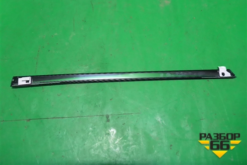 Накладка двери задней правой (верхняя новая) (EG2150991J) для Mazda CX 7 с 2006-2012г