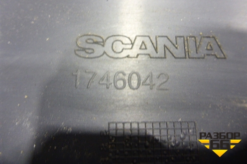 Обшивка стойки центральная левая (1746042) для Scania 5 R Series с 2004-2016г
