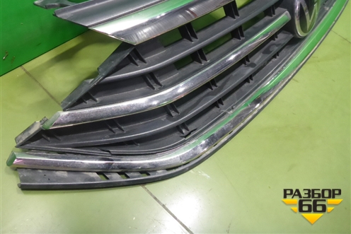 Решетка радиатора (6N5853653A) для Volkswagen Polo с 2020г