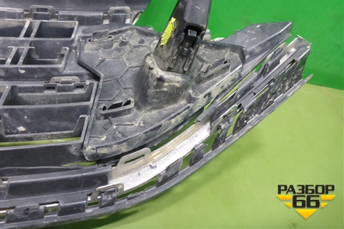 Решетка радиатора (6N5853653A) для Volkswagen Polo с 2020г