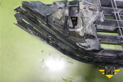 Решетка радиатора (6N5853653) для Volkswagen Polo с 2020г