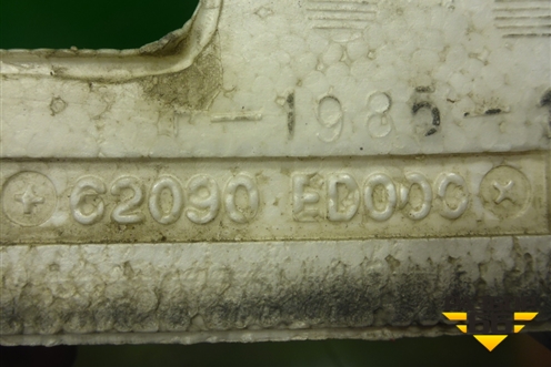 Наполнитель переднего бампера (62090ED000) для Nissan Tiida (C11X) с 2004-2013г