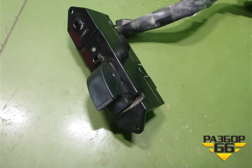 Кнопка стеклоподъёмника (MR502237) для Mitsubishi Outlander с 2002-2009г