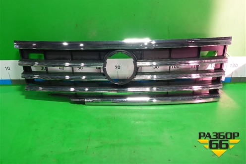 Решетка радиатора (760853653B) для Volkswagen Touareg с 2018г