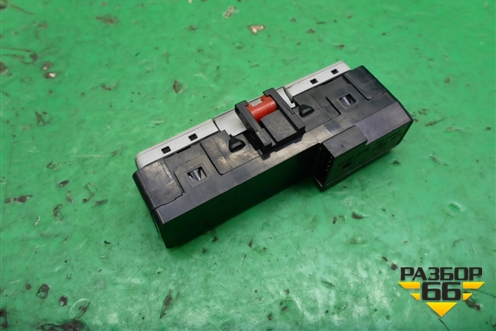 Кнопка (SOS) (5NR035624) для Volkswagen Polo (седан) с 2010г