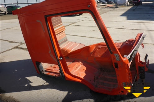 Кабина правая часть для Volvo  TRUCK FM с 2014г