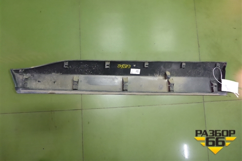 Накладка двери передней правой (7507342040) для Toyota Rav-4 с 2018г (Рав 4)