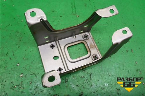 Кронштейн подлокотника (8011A987) для Mitsubishi Outlander с 2012-2024г