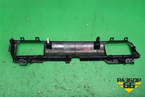 Накладка на торпедо (правая) (8055A051) для Mitsubishi Outlander с 2012-2024г