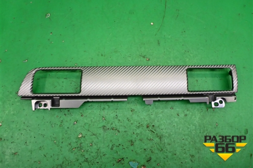 Накладка на торпедо (правая) (8055A051) для Mitsubishi Outlander с 2012-2024г