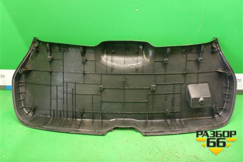 Обшивка двери багажника (90901JD000) для Nissan Qashqai (J10E) с 2006-2013г