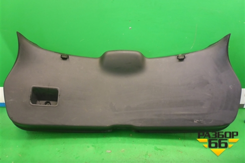 Обшивка двери багажника (90901JD000) для Nissan Qashqai (J10E) с 2006-2013г