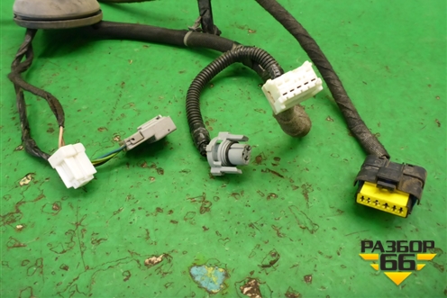 Проводка двери передней правой (24125JD06A) для Nissan Qashqai (J10E) с 2006-2013г