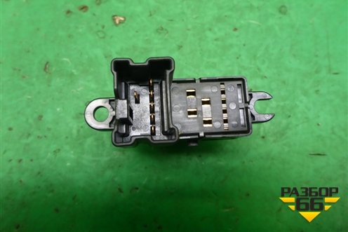 Кнопка стеклоподъёмника (25411BR00A) для Nissan Qashqai (J10E) с 2006-2013г