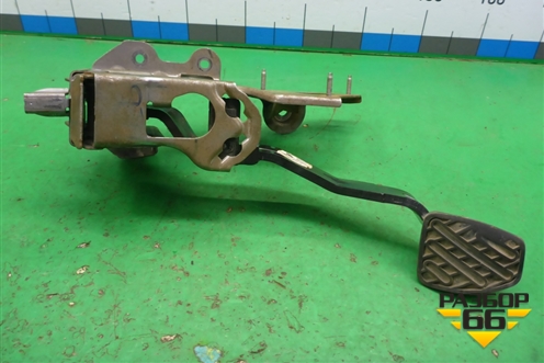 Педаль тормоза (МКПП) для Nissan Qashqai (J10E) с 2006-2013г