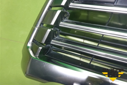 Решетка радиатора (5310160570) для Lexus LX-570 с 2015г (ЛХ)