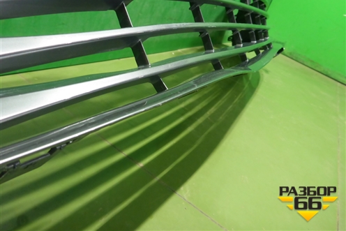 Решетка в передний бампер центральная (до 2020г) (5311333110) для Toyota Camry V70 с 2017г (Камри)