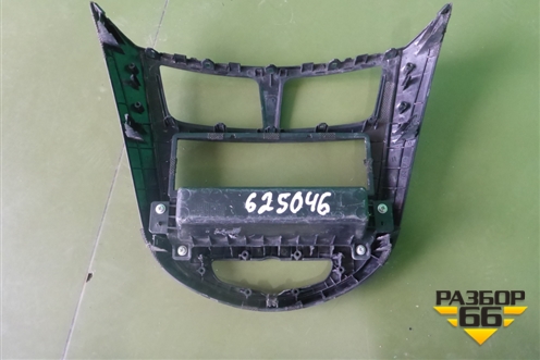 Рамка магнитолы (847414L000) для Hyundai Solaris с 2010-2016г