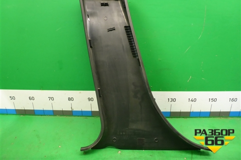 Обшивка стойки центральная нижняя правая (BP4K68221) для Mazda Mazda 3 (BK) с 2003-2009г 