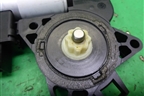 Моторчик стеклоподъёмника передний правый (CM011750) для Mazda Mazda 3 (BK) с 2003-2009г